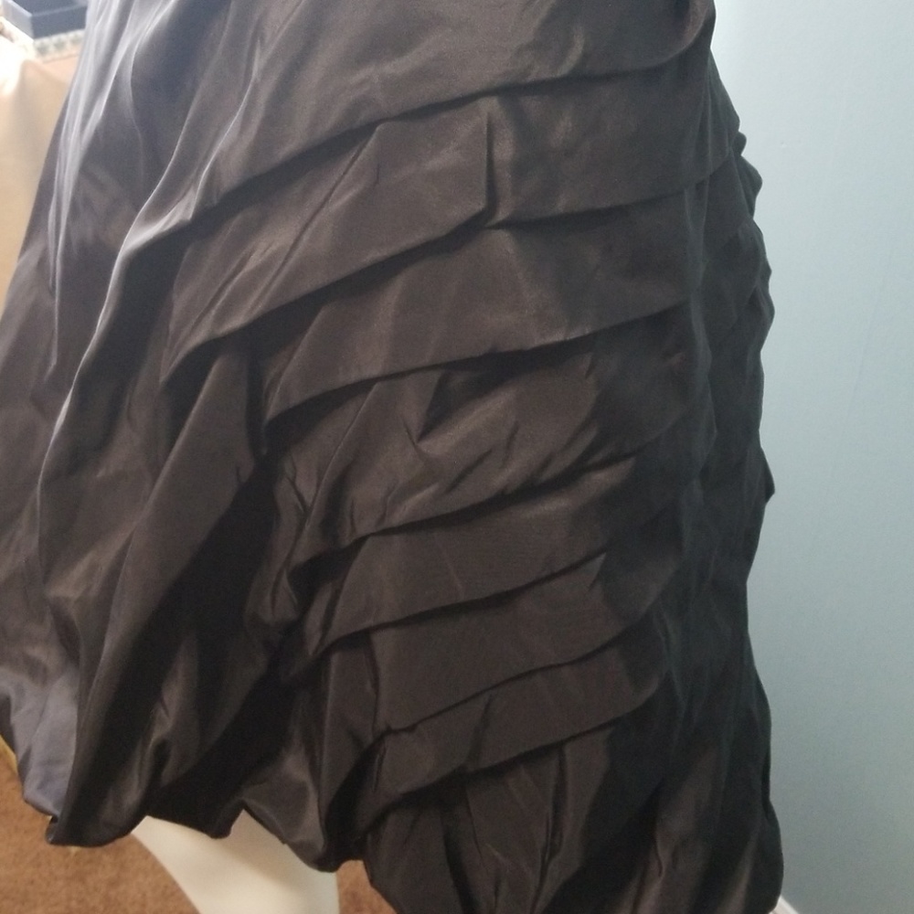 Tery jon bubble skirt - Picture 2 of 4